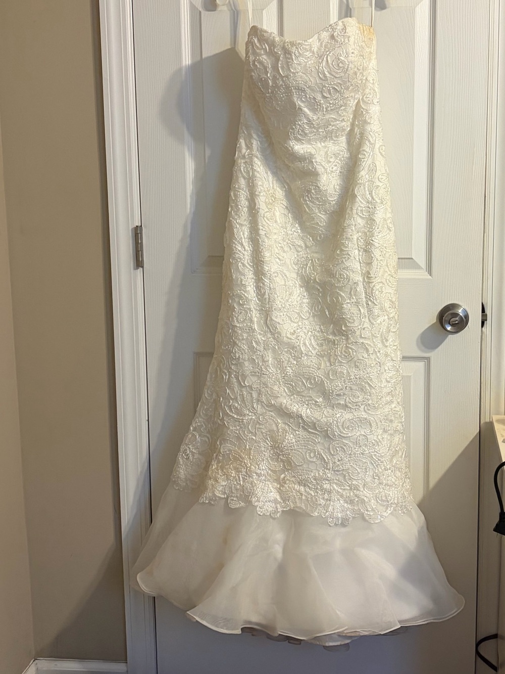 Galina Signature SWG400 Lace Mermaid Wedding Dress & Veil - Size 16